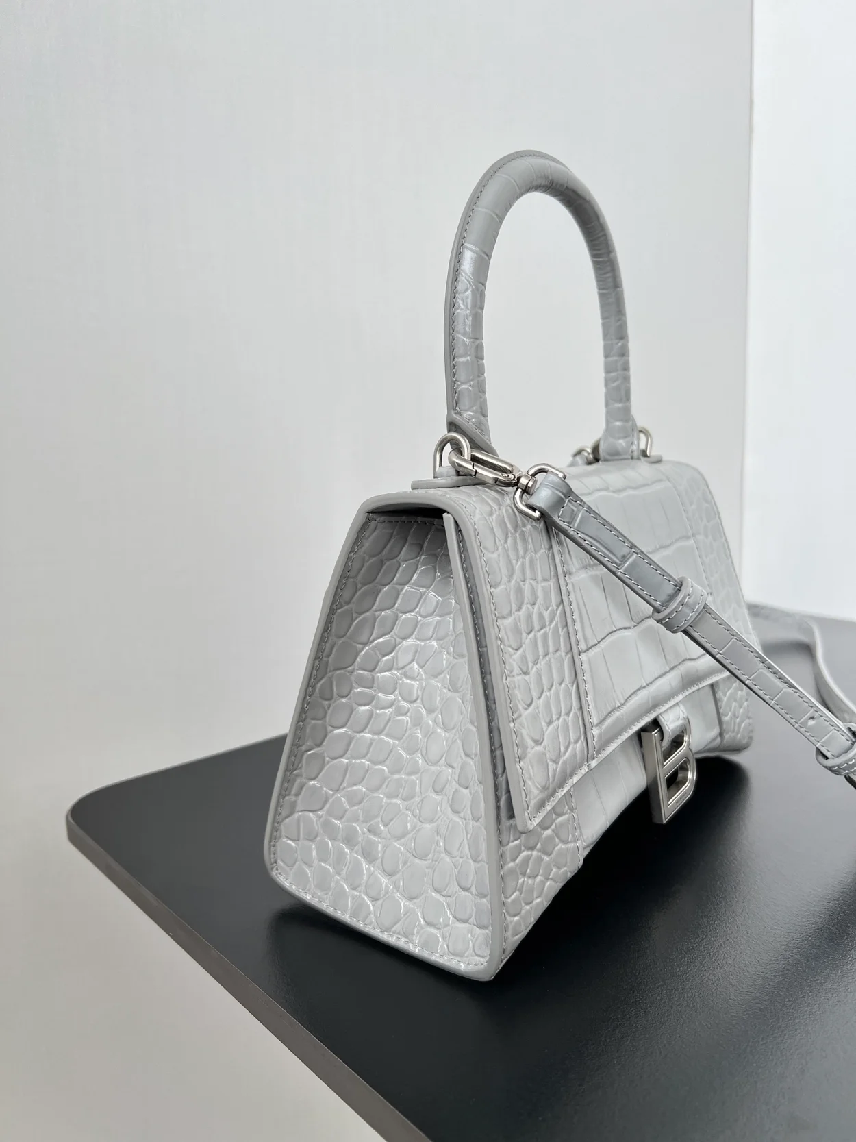 발렌시아가 아워글래스 스몰 크로커다