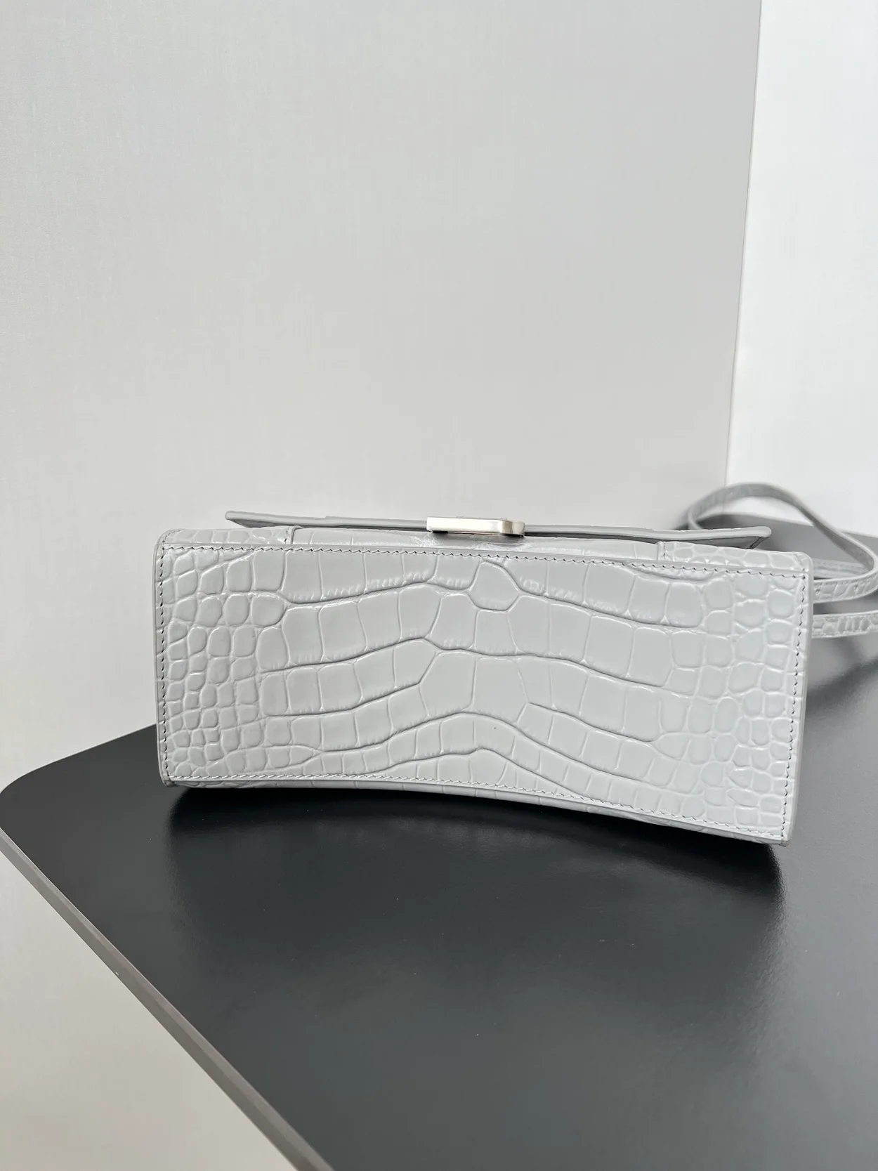 발렌시아가 아워글래스 스몰 크로커다