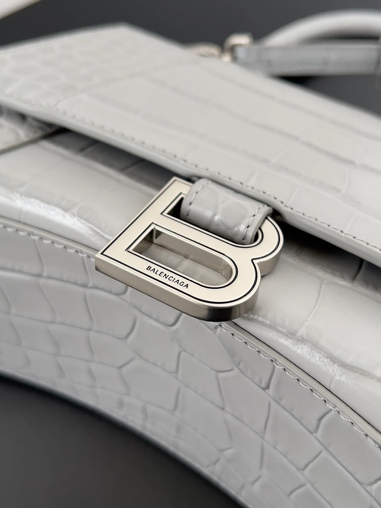 발렌시아가 아워글래스 스몰 크로커다