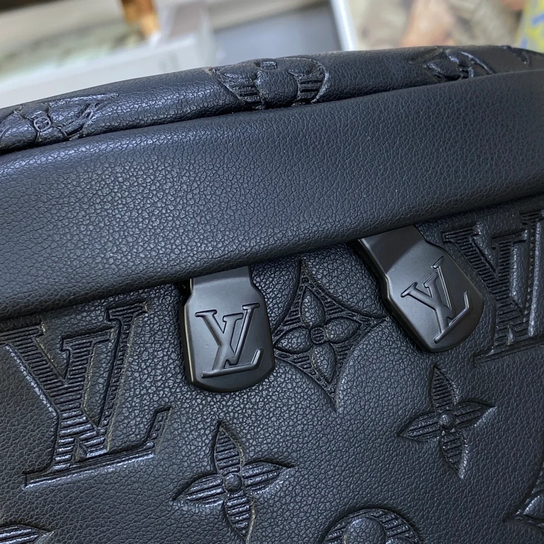 루이비통 디스커버리 PM 범백 M46036