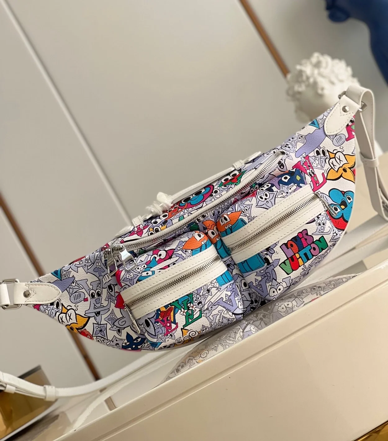 루이비통 멀티 포켓 범백 M21853