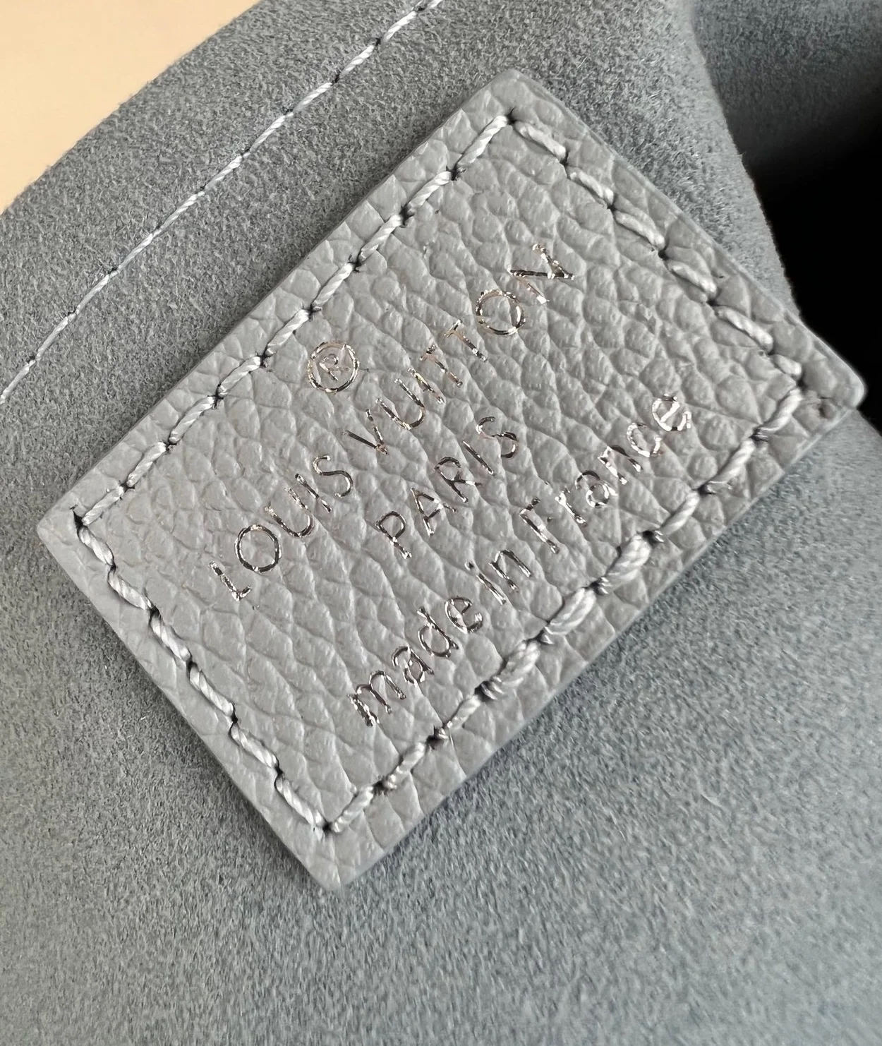 루이비통 멀티 포쉐트 악세수아 M47173