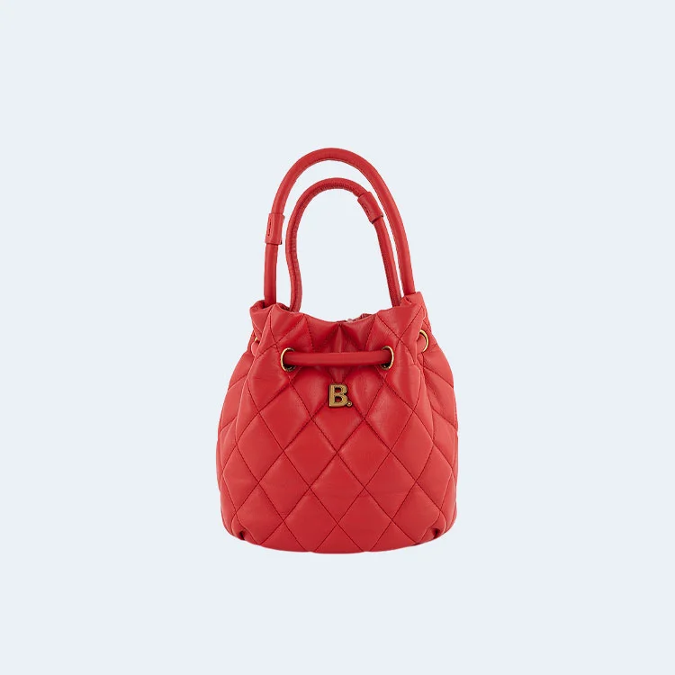 발렌시아가 B로고 퀄팅 버킷백 레드