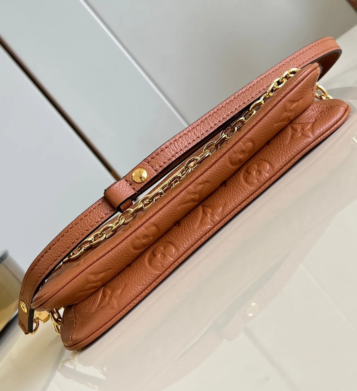 루이비통 리브 포쉐트 백 M11916