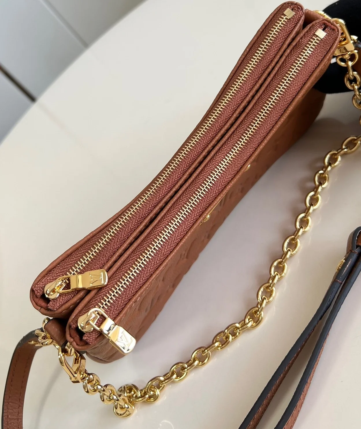 루이비통 리브 포쉐트 백 M11916