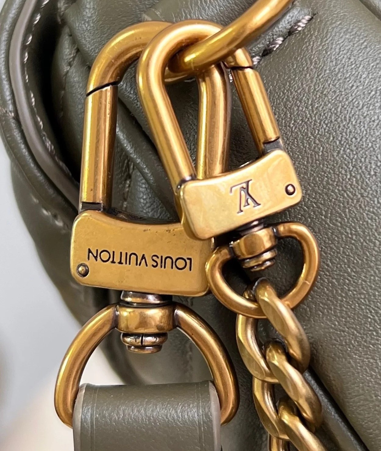 루이비통 뉴 웨이브 멀티 포쉐트 백 M56471