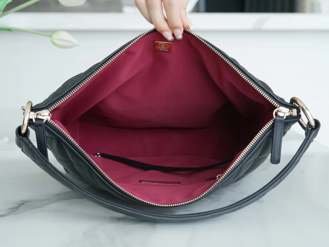 샤넬 23 램스킨 맥시 호보백