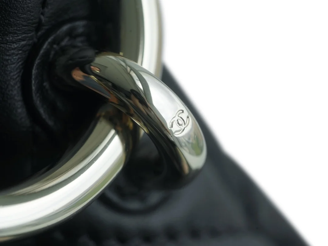 샤넬 23 램스킨 맥시 호보백