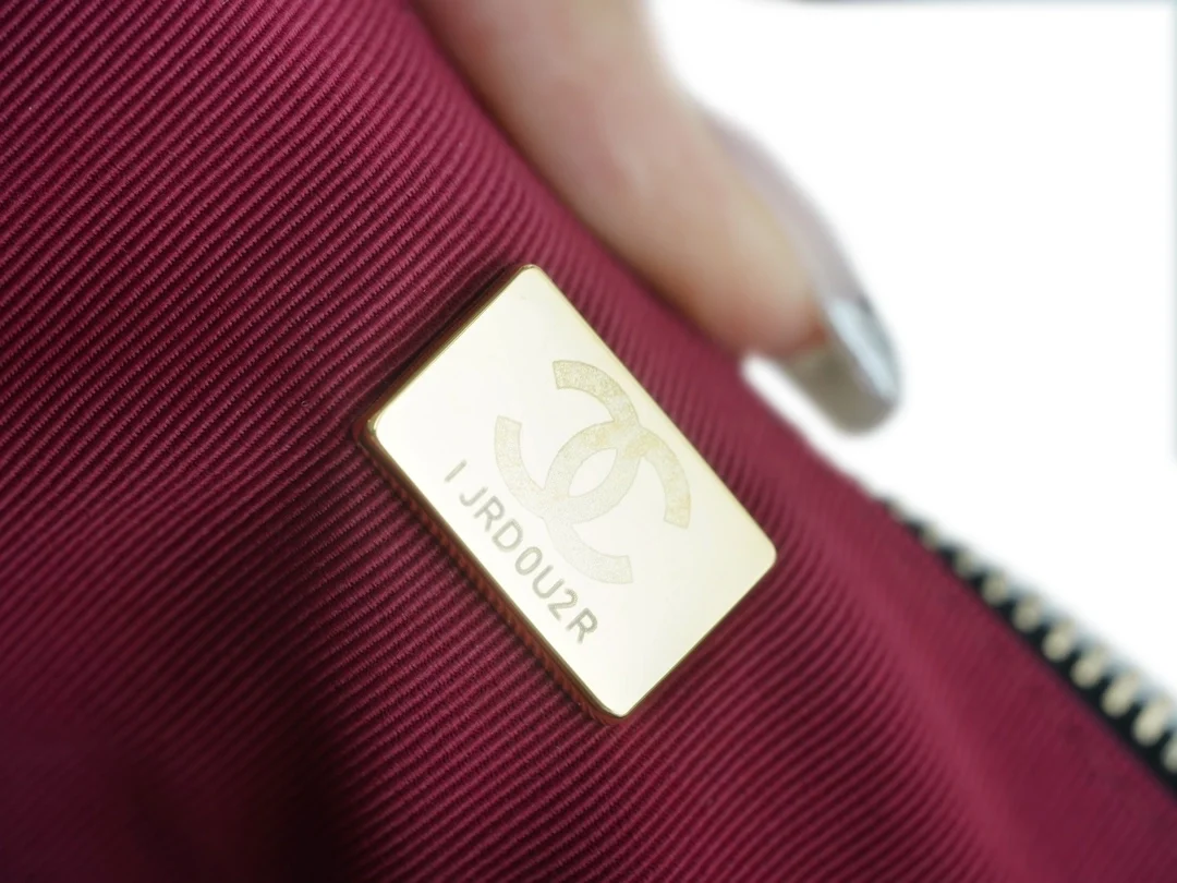 샤넬 23 램스킨 맥시 호보백