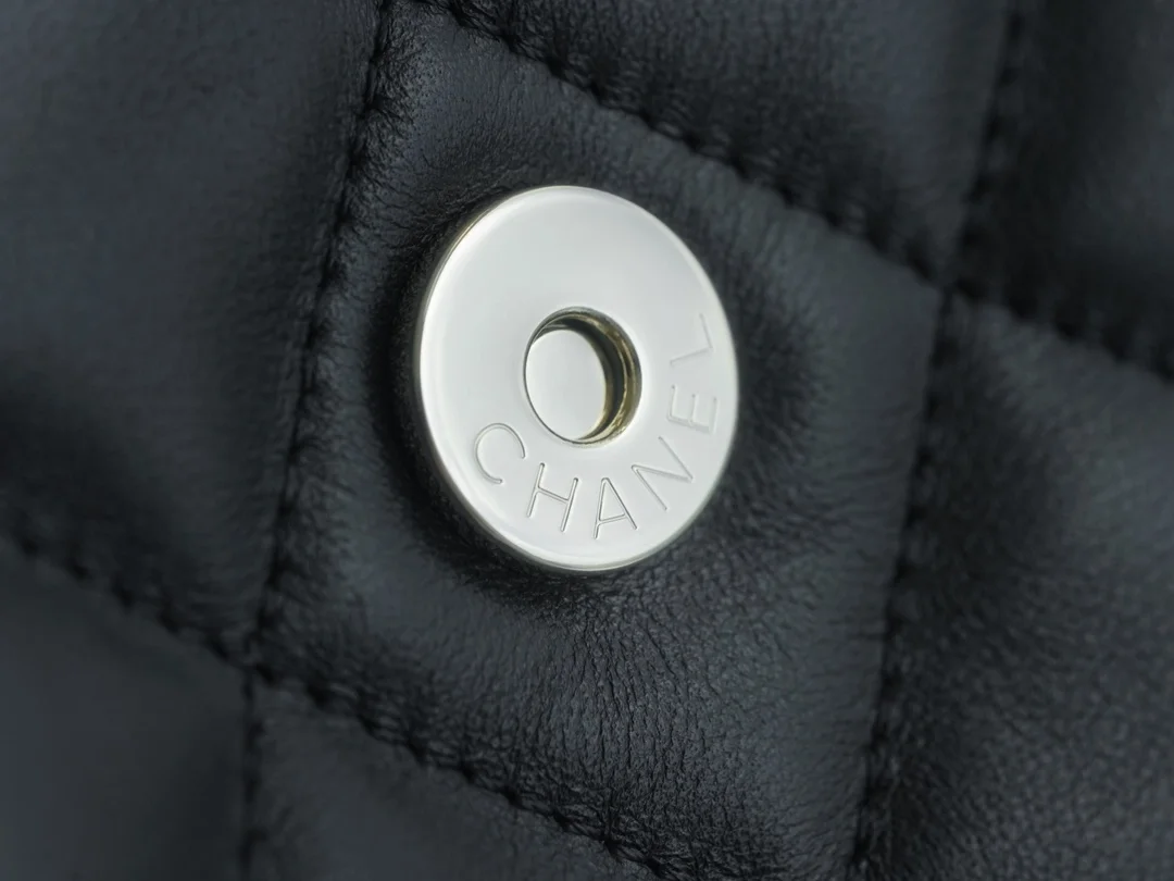 샤넬 23 램스킨 맥시 호보백