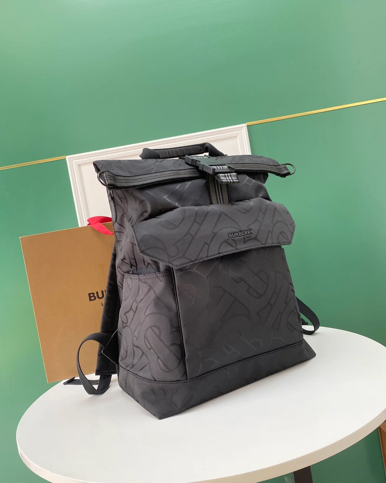 버버리 오빌 백팩 블랙