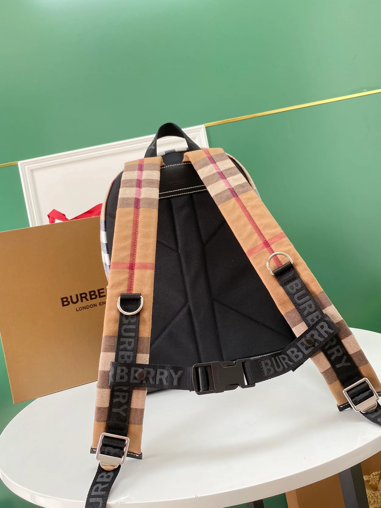 버버리 라지 체크 캔버스 백팩
