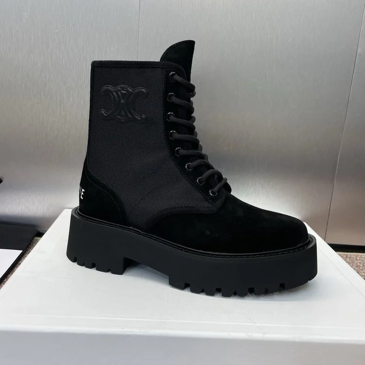 셀린느 벌키 레이스업 부츠