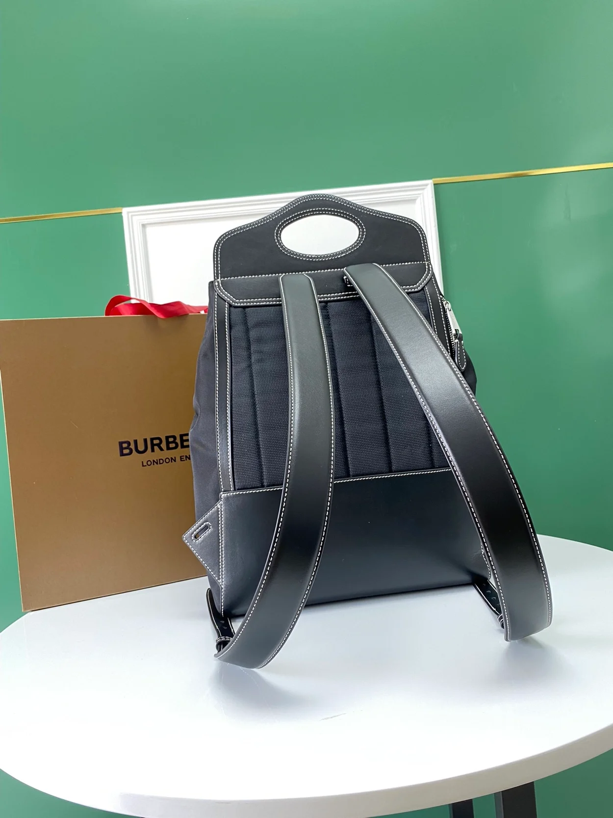 버버리 나일론 앤 레더 포켓 백팩