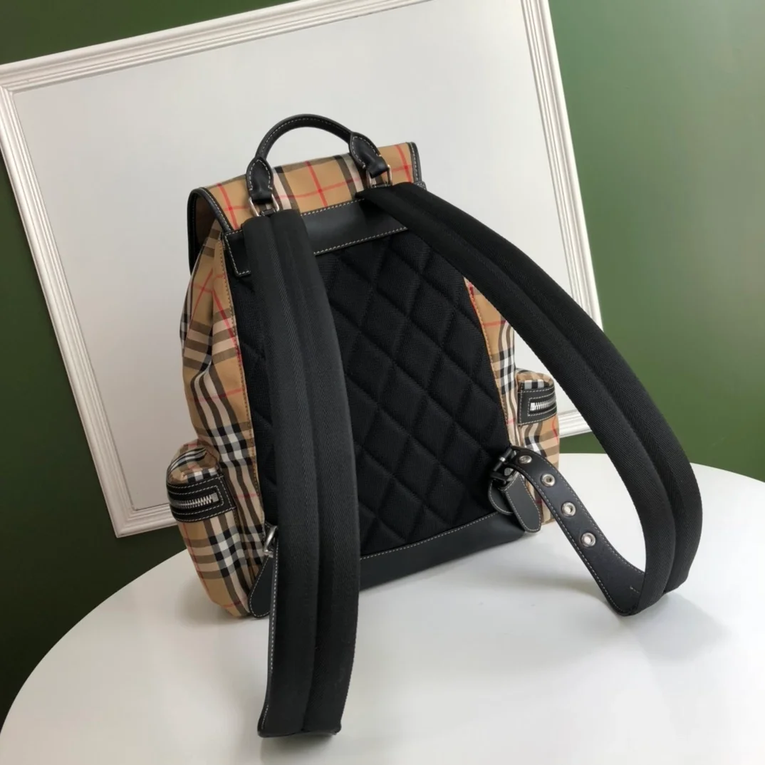 버버리 Rucksack 백팩