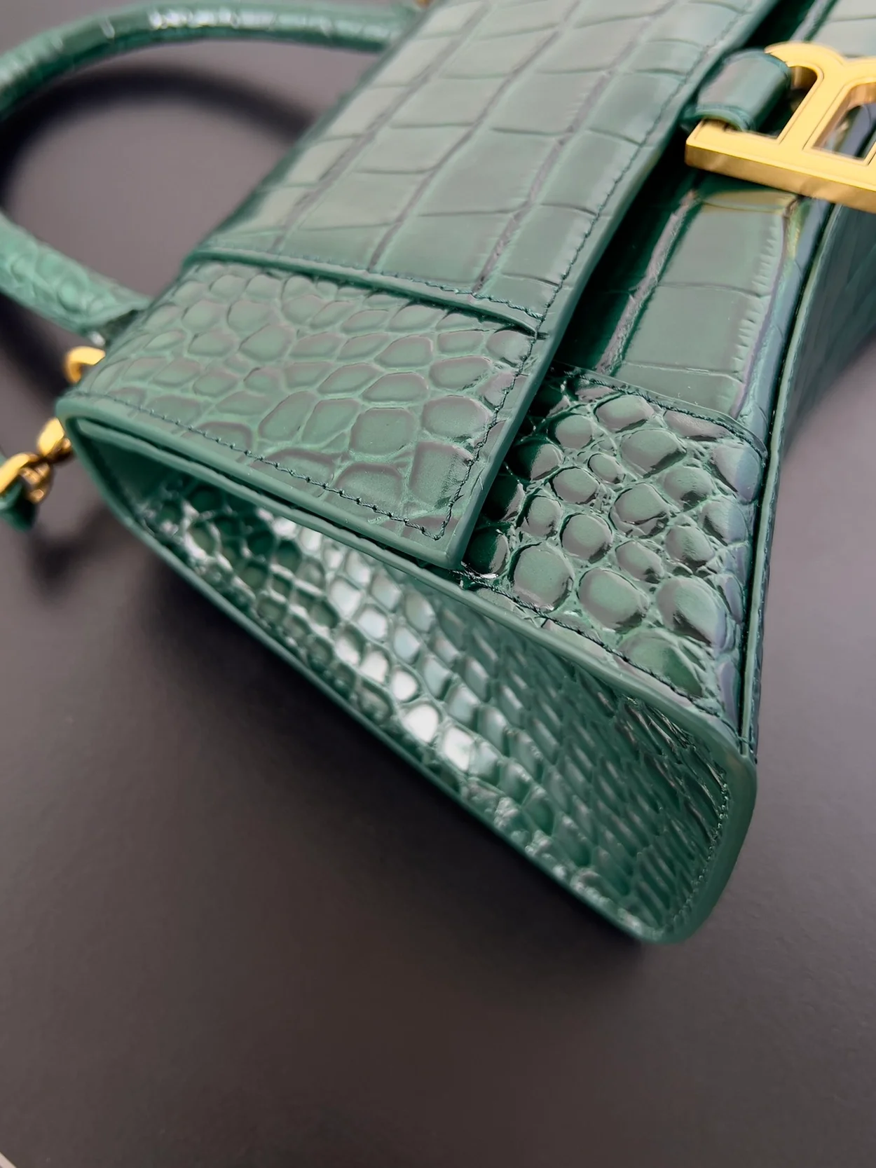 발렌시아가 아워글래스 XS 크로커다일 다크그린