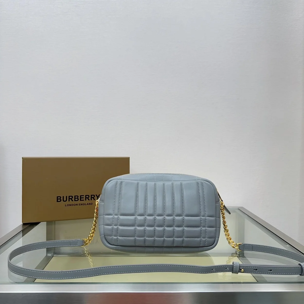 버버리 그레이 스몰 롤라 숄더백