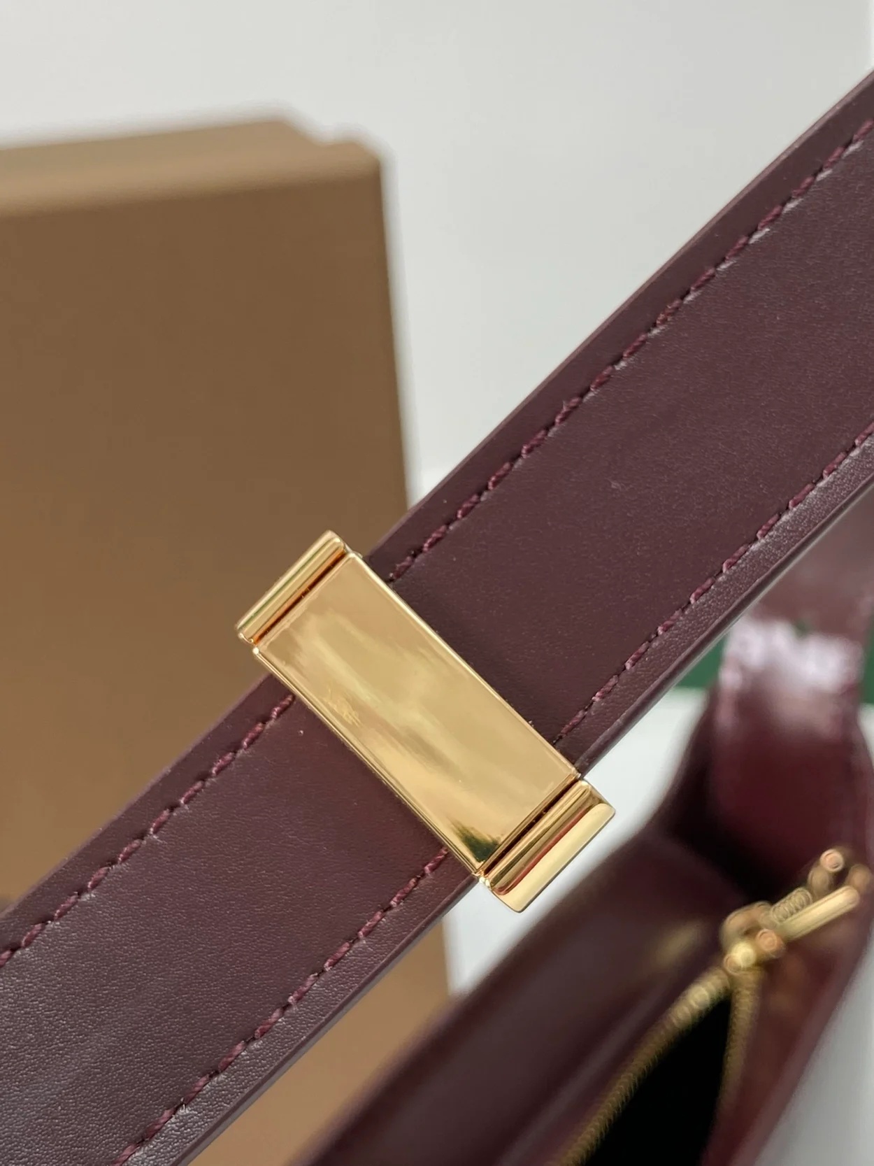 버버리 레더 TB 숄더백 버건디