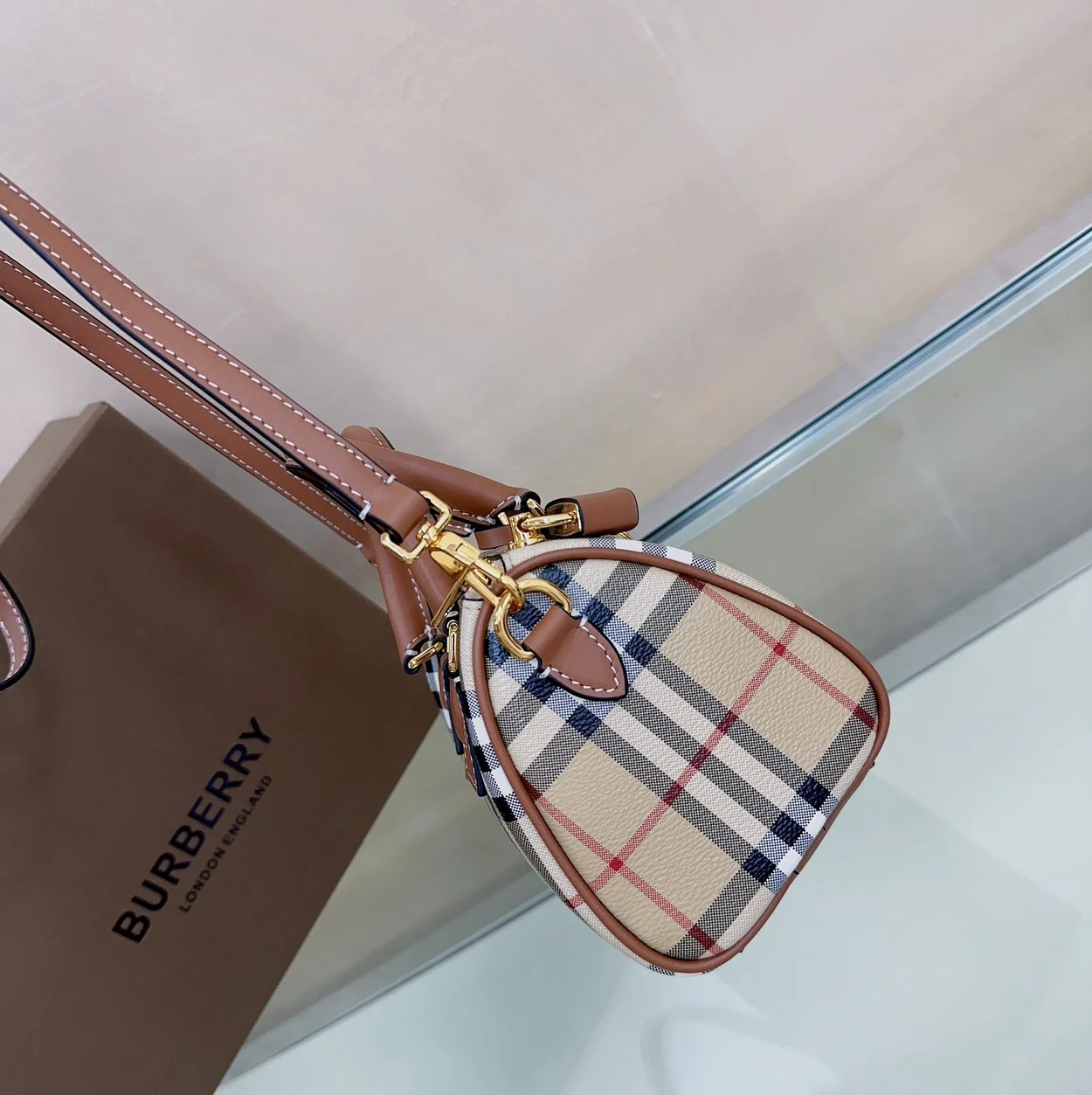 버버리 미니 체크 볼링백