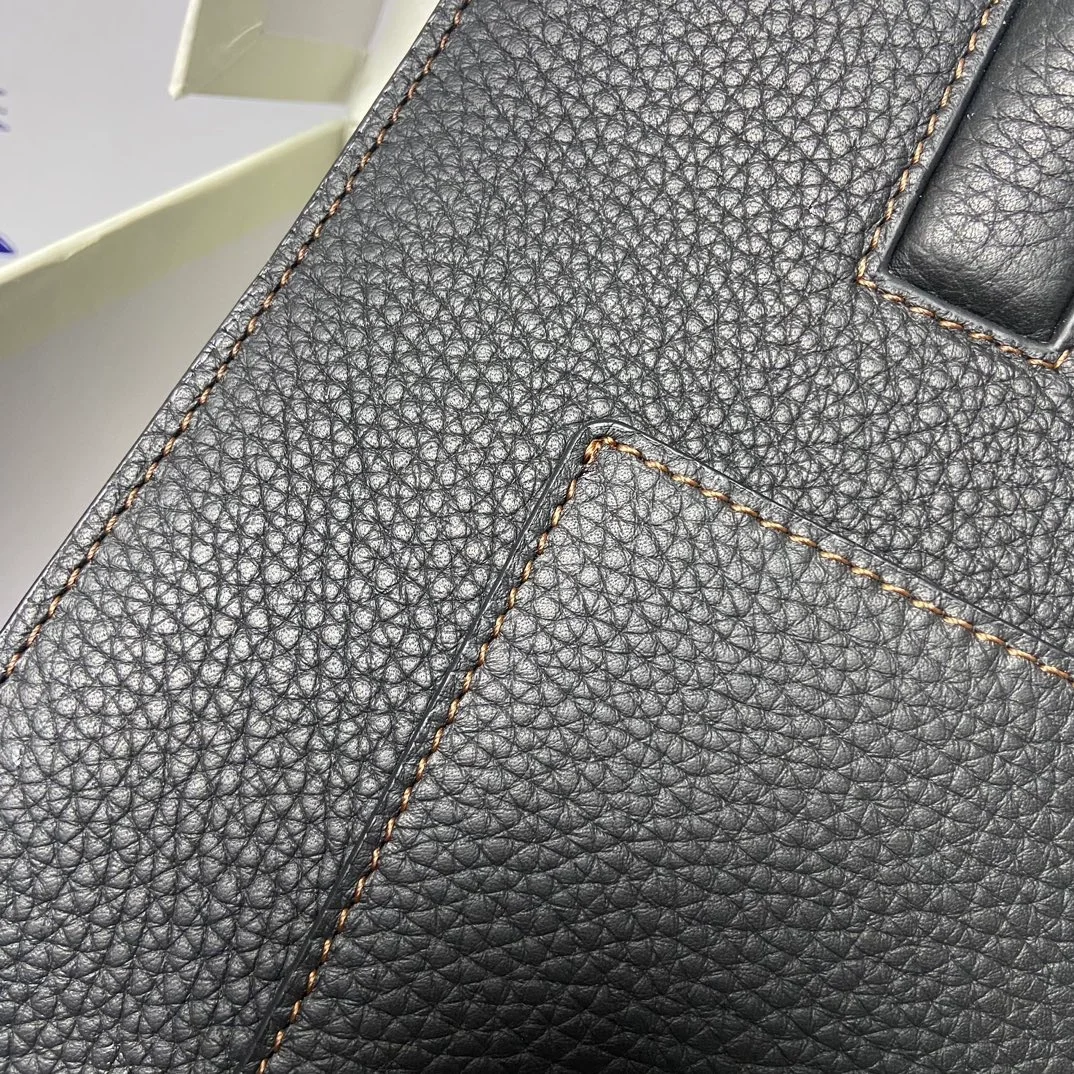 버버리 미니 프란시스 백 블랙