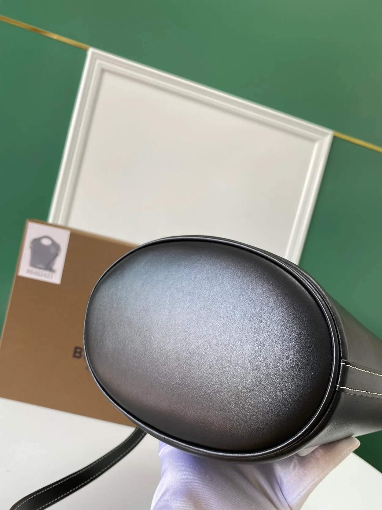 버버리 포켓 버킷백 스몰