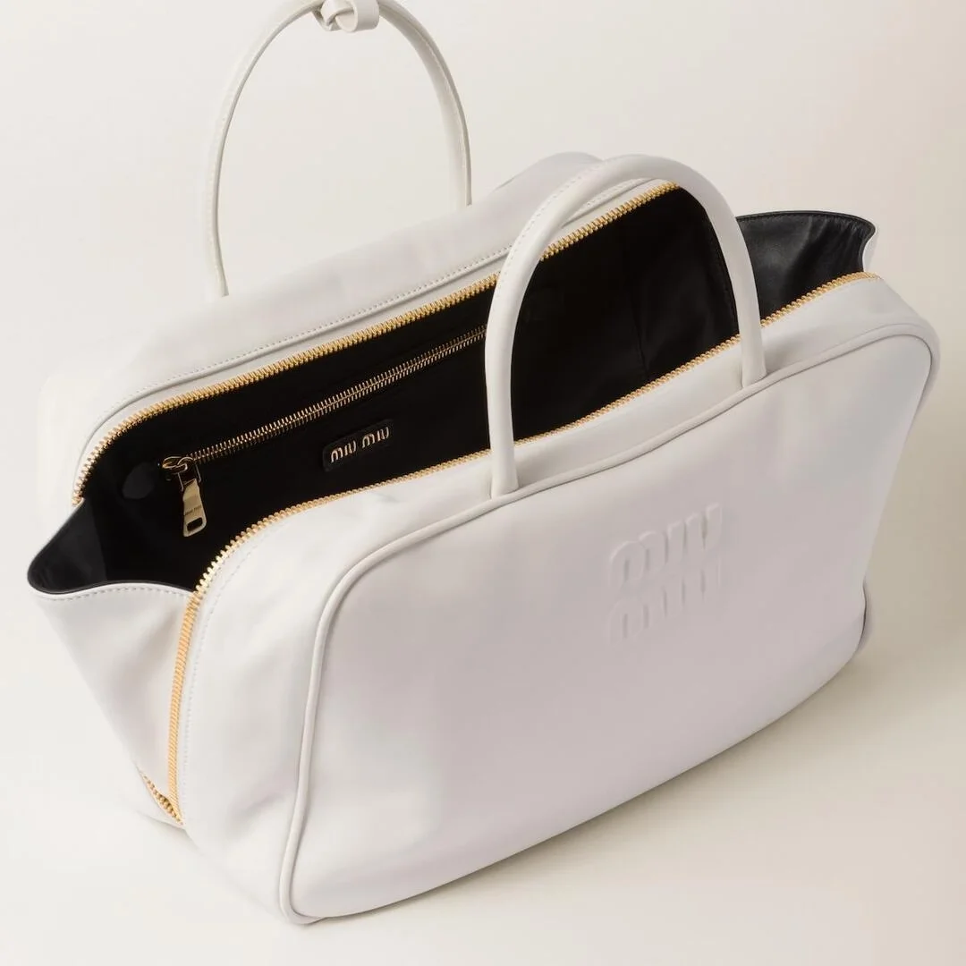 미우미우 가죽 탑 핸들백 화이트