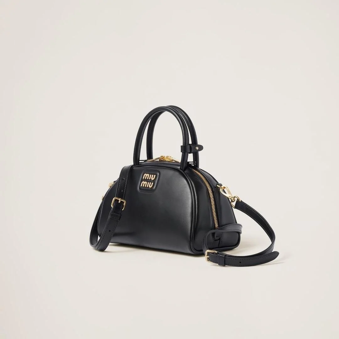 미우미우 가죽 탑 핸들백 블랙