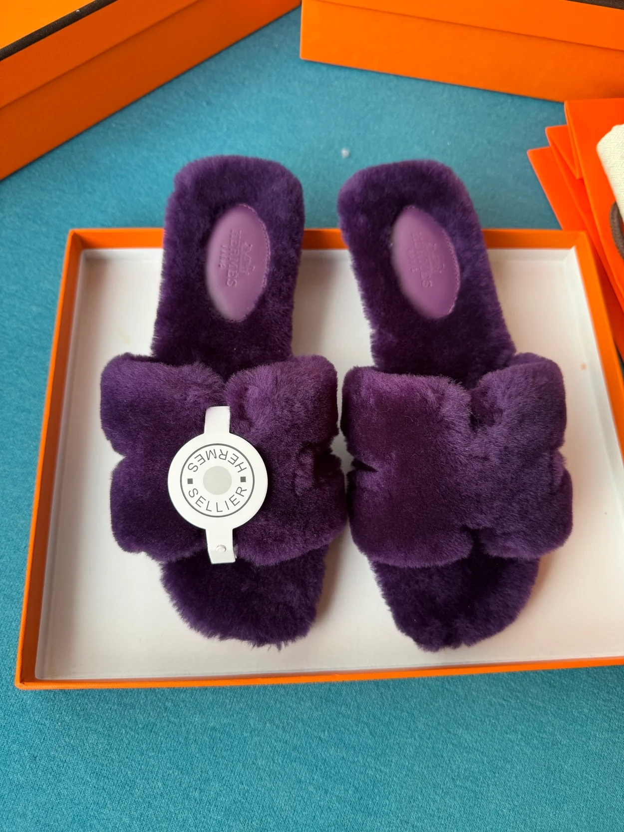 에르메스 오란 샌들 퍼플