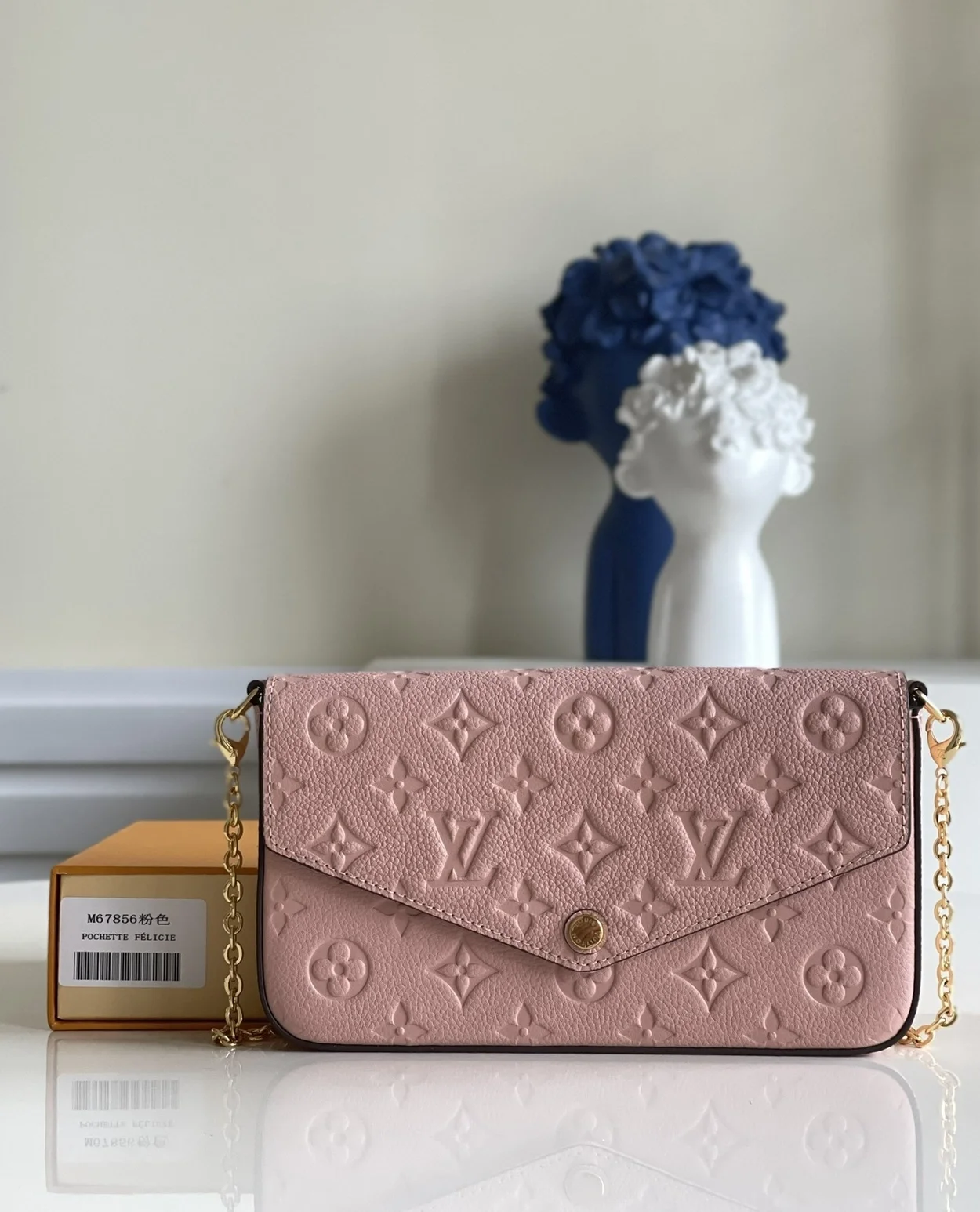루이비통 포쉐트 펠리시 M82608