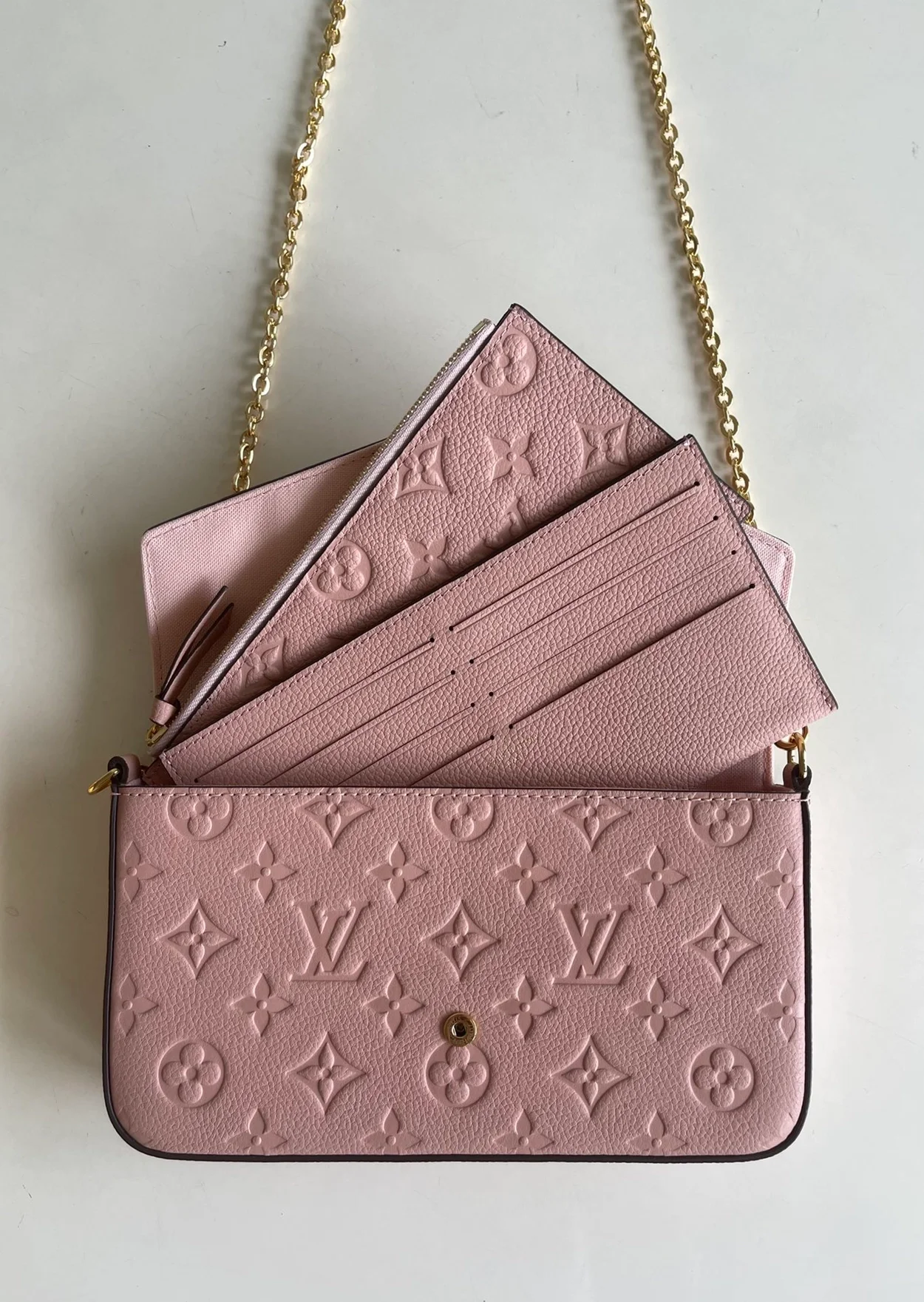 루이비통 포쉐트 펠리시 M82608