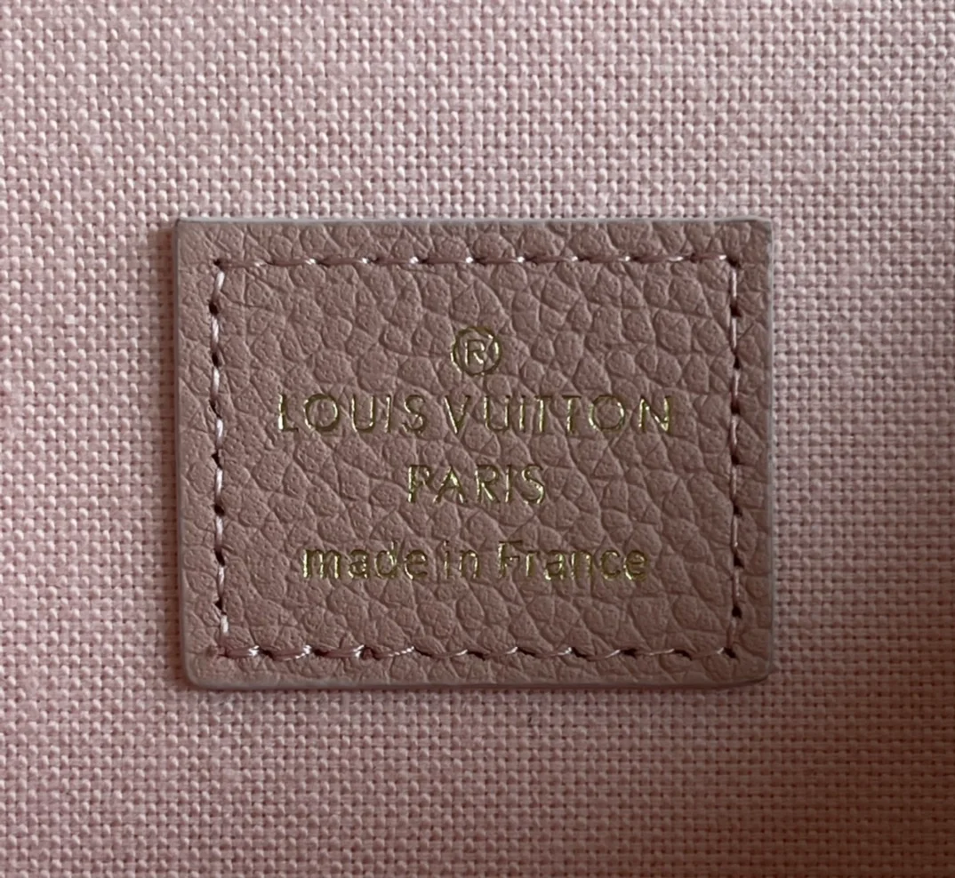 루이비통 포쉐트 펠리시 M82608