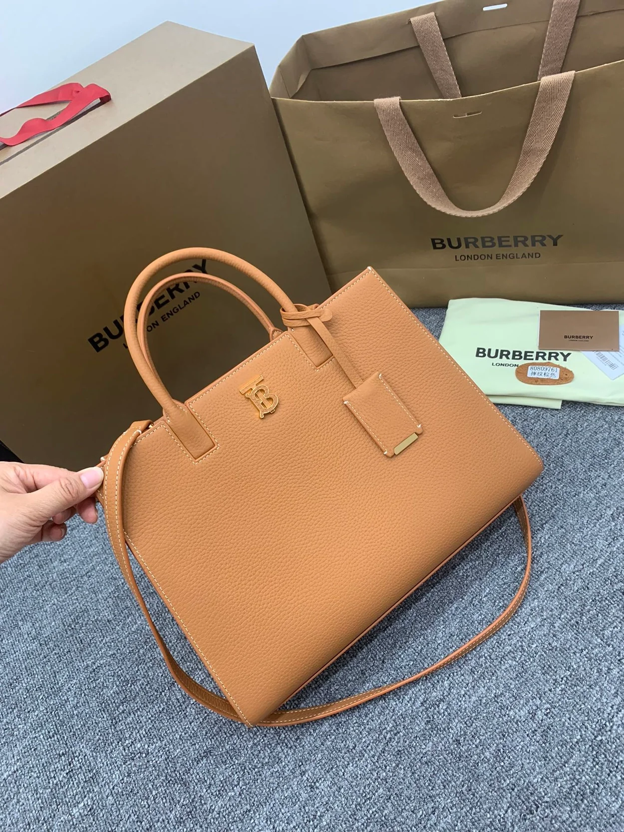 버버리 미니 프란시스 백 웜 러셋 브라운