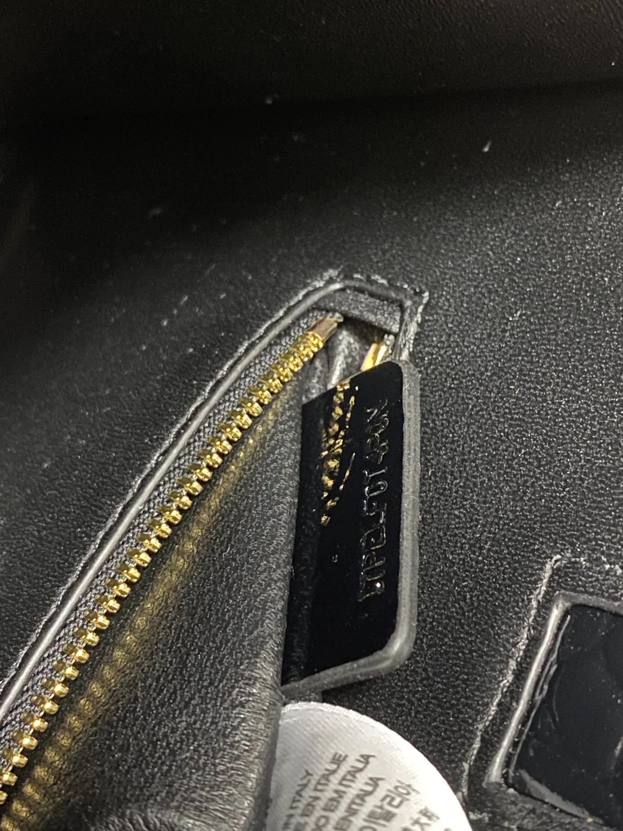 버버리 미니 프란시스 백 크로커다일 블랙