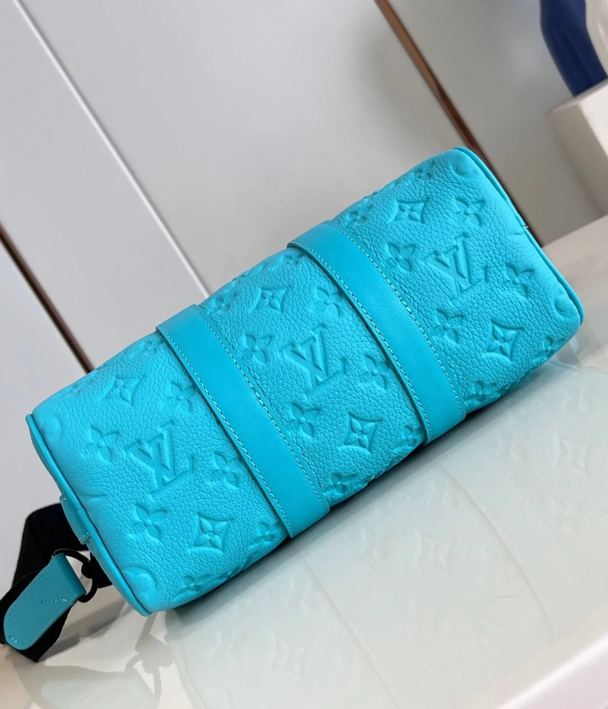 루이비통 키폴 반둘리에 25 M11996