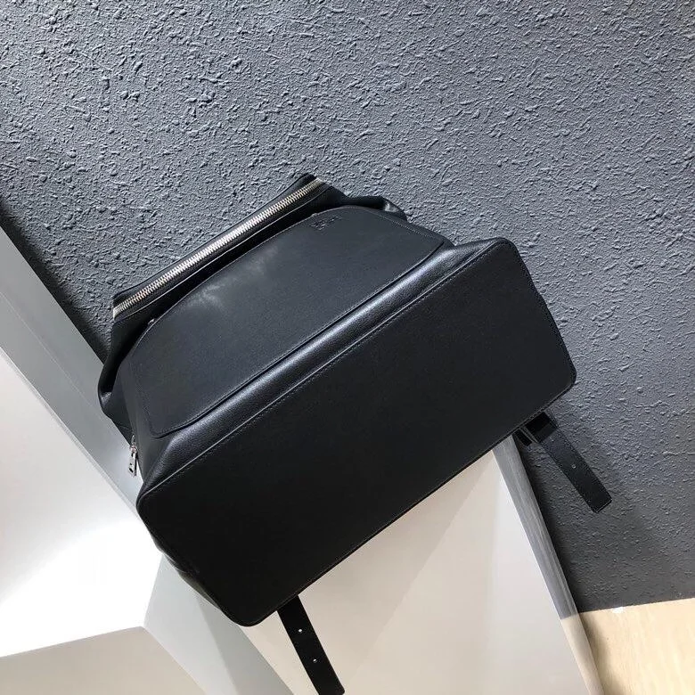 로에베 소프트 카프스킨 고야 백팩 블랙