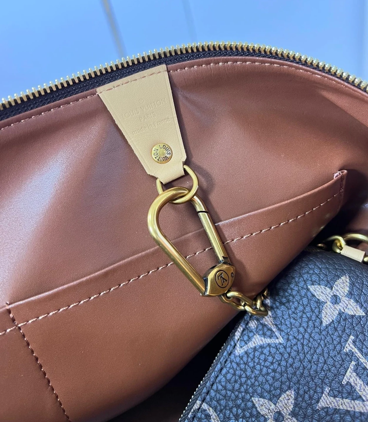 루이비통 런웨이 스피디 P9 반둘리에 40 M24422