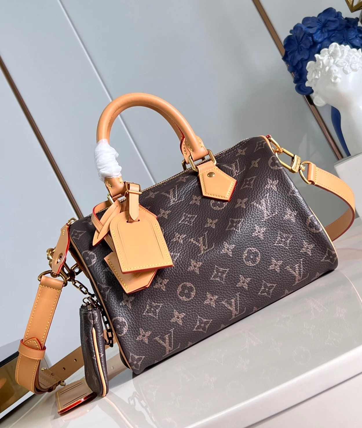 루이비통 런웨이 스피디 P9 반둘리에 25 M24443