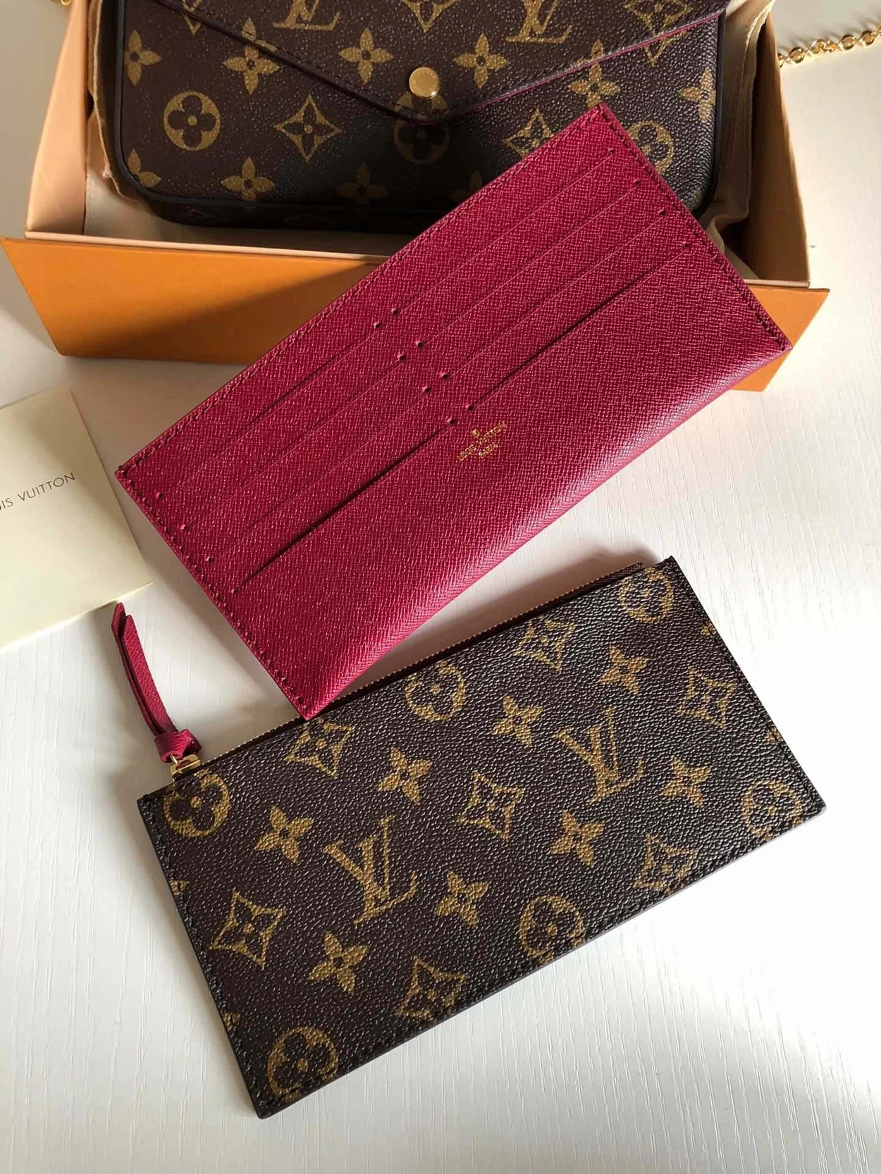 루이비통 포쉐트 펠리시 M81896