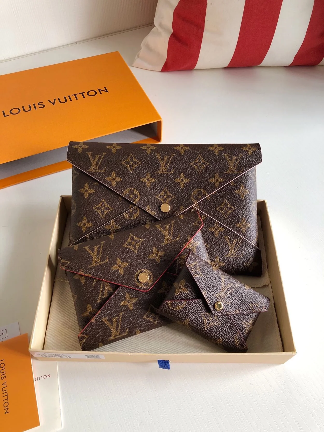 루이비통 포쉐트 키리가미 모노그램 M62034