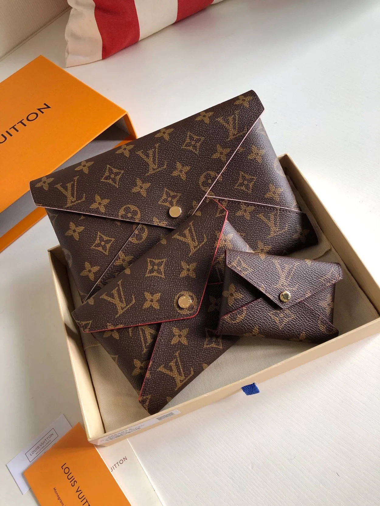 루이비통 포쉐트 키리가미 모노그램 M62034