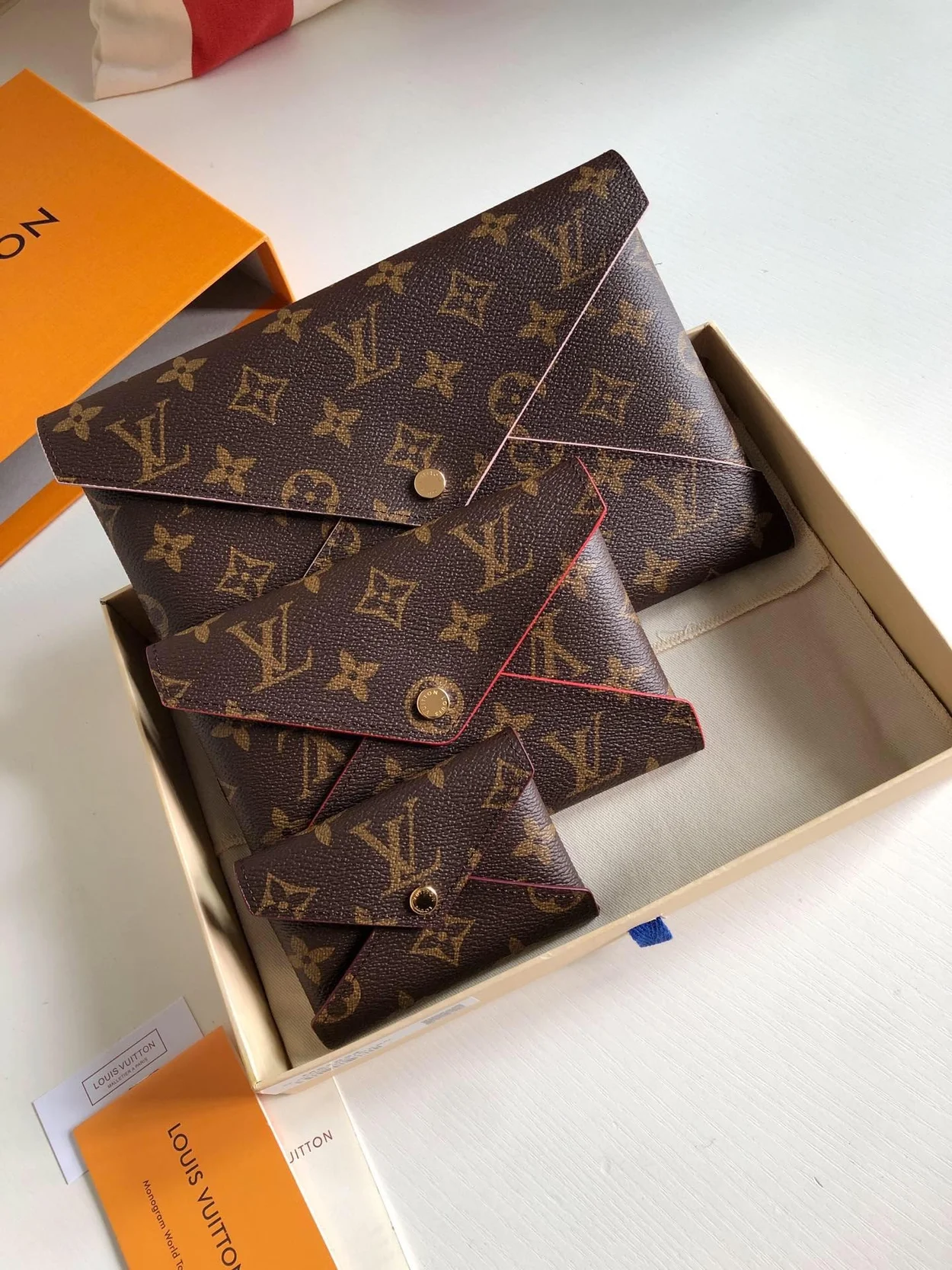 루이비통 포쉐트 키리가미 모노그램 M62034