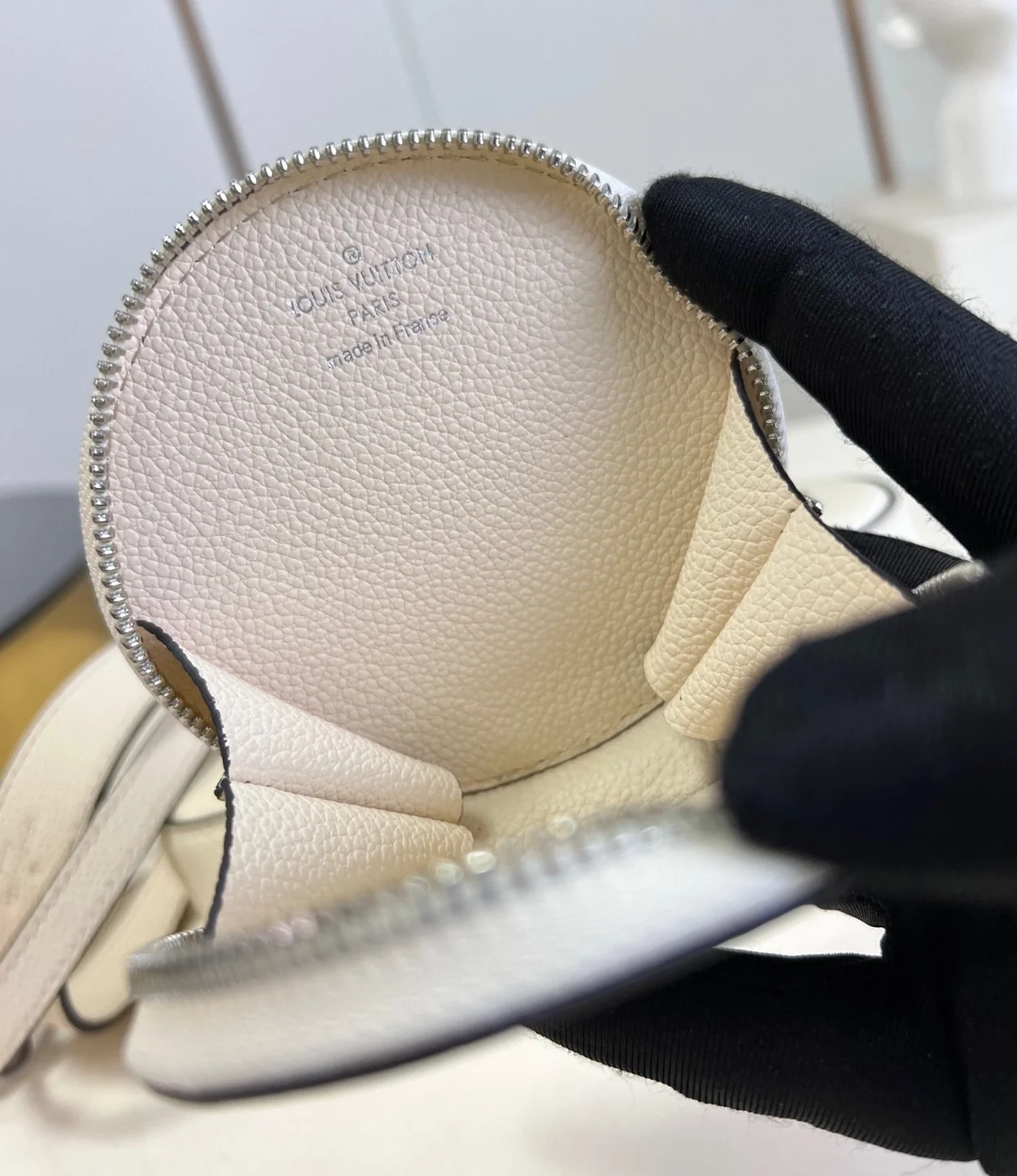 루이비통 포쉐트 To-Go 캔버스 M82079