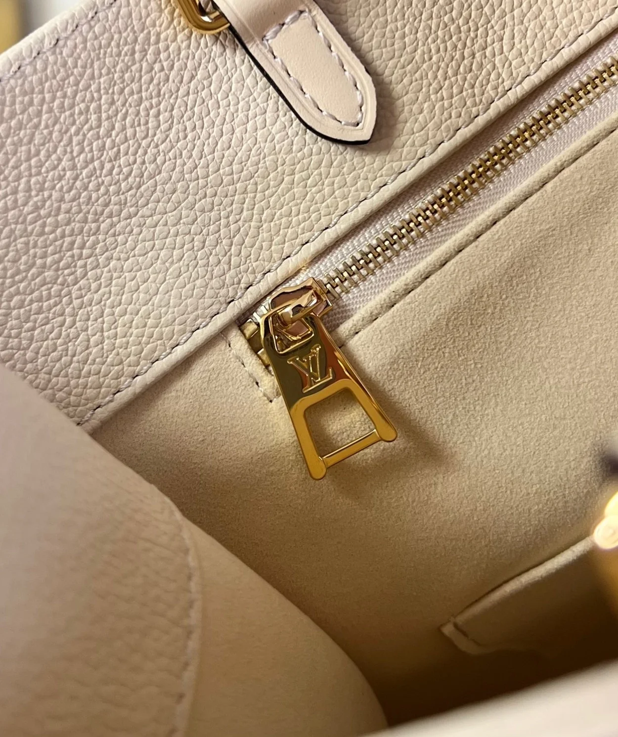 루이비통 온더고 MM M46531