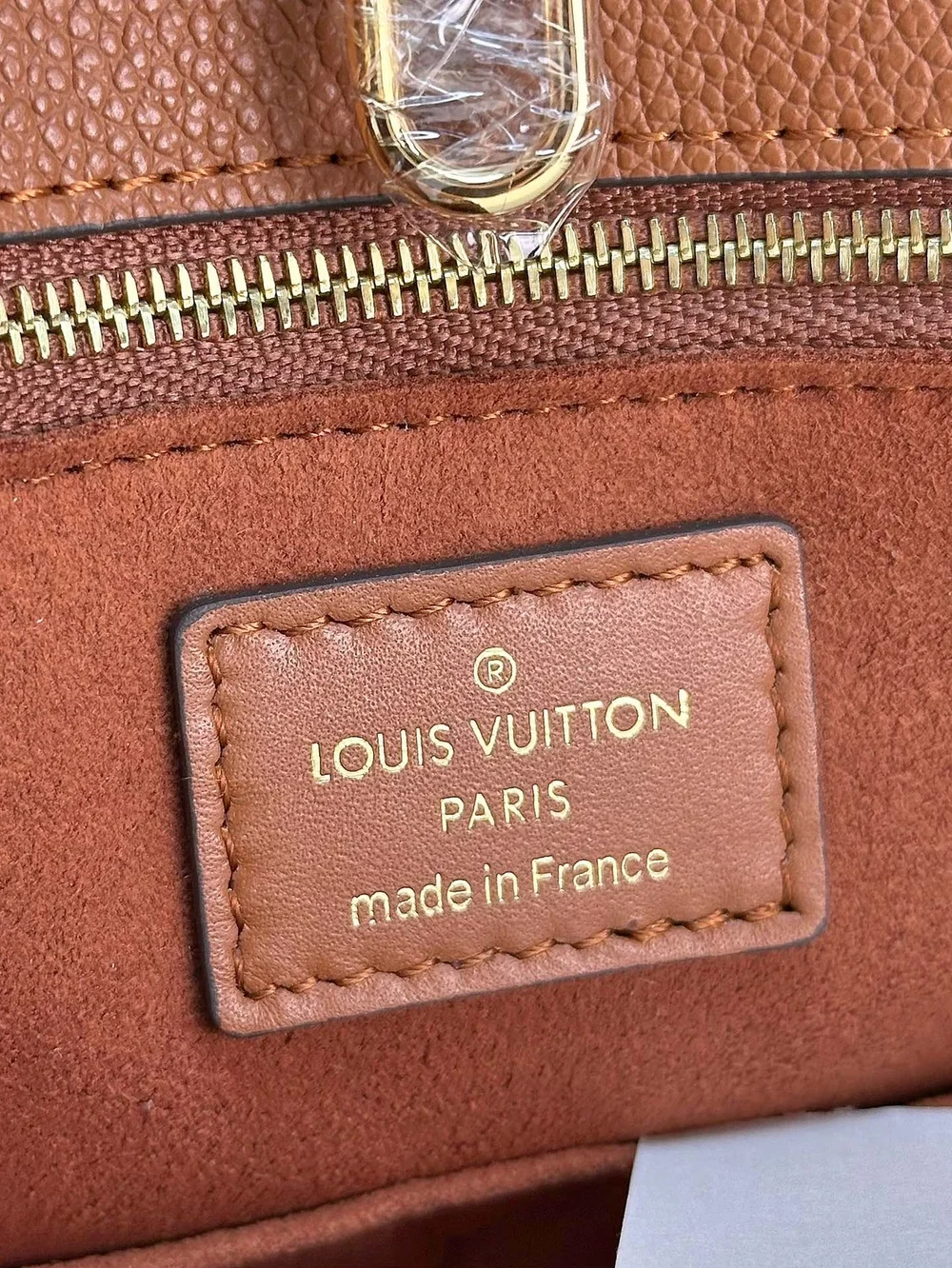 루이비통 온더고 GM 토트백 브라운 M46134