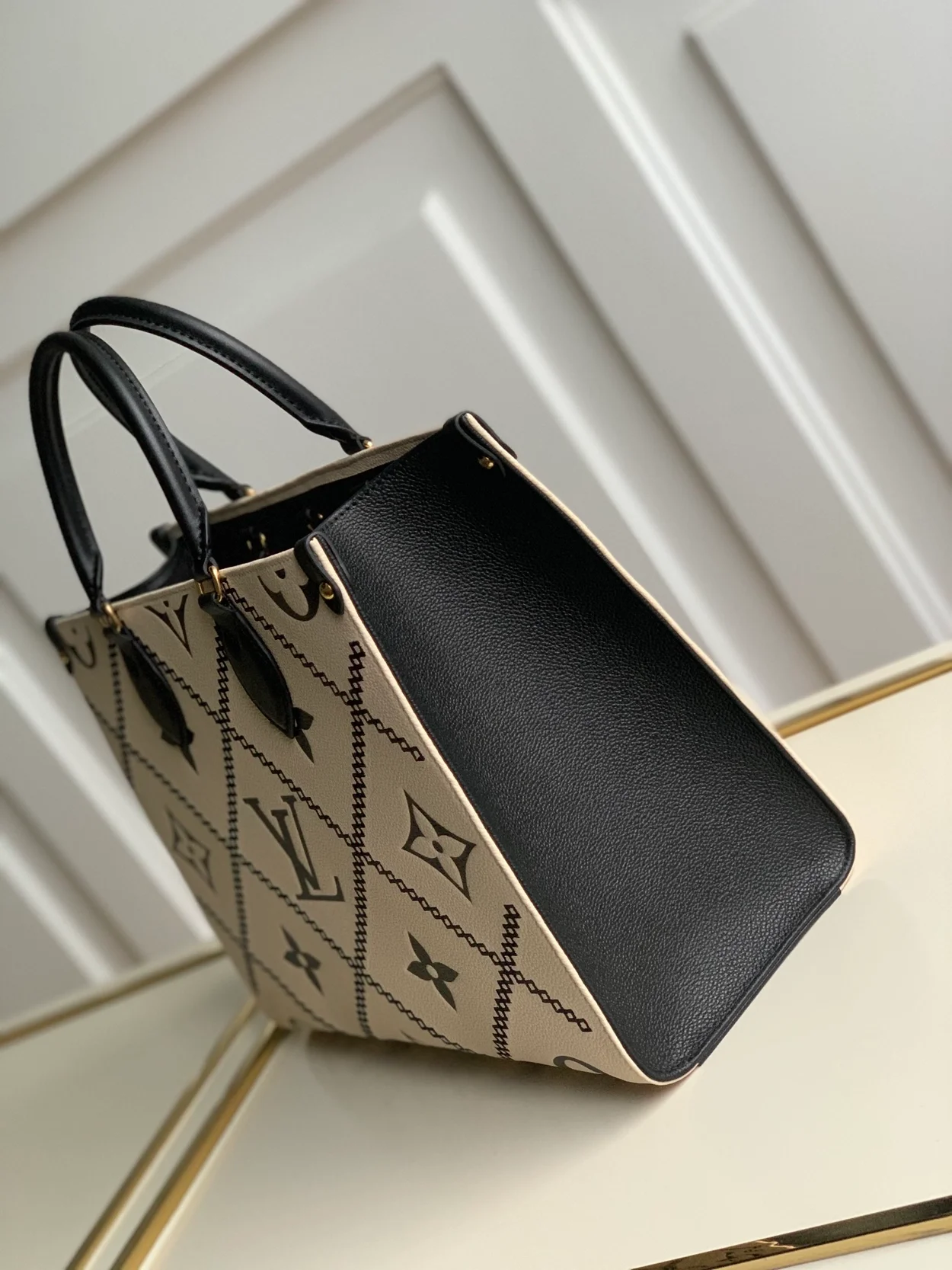 루이비통 온더고 MM M46016