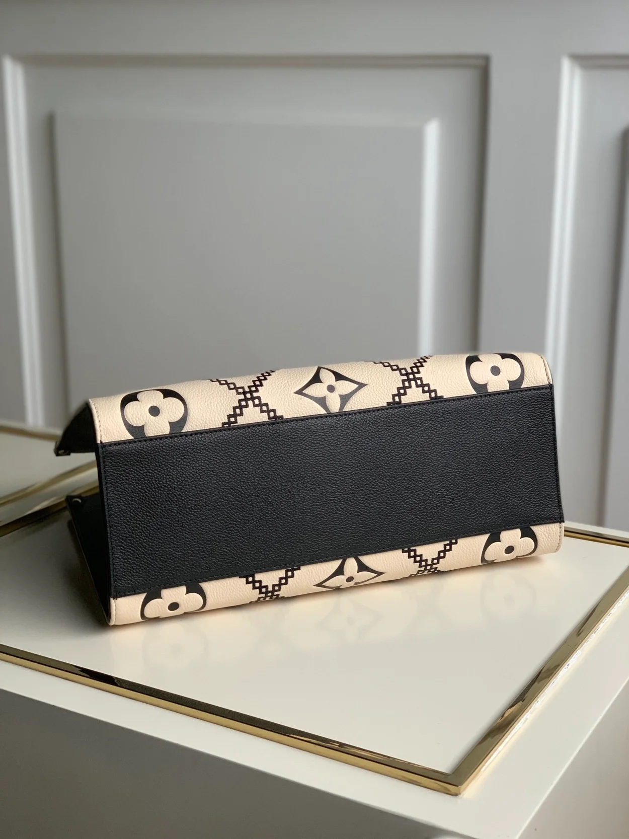 루이비통 온더고 MM M46016