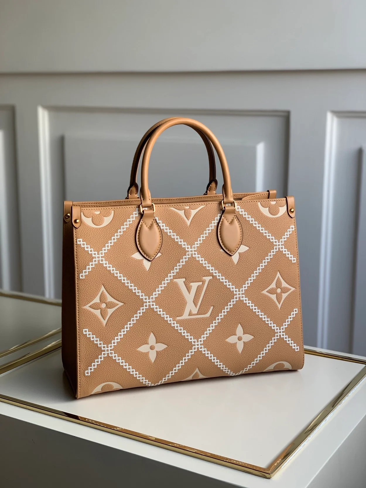 루이비통 온더고 MM M46015