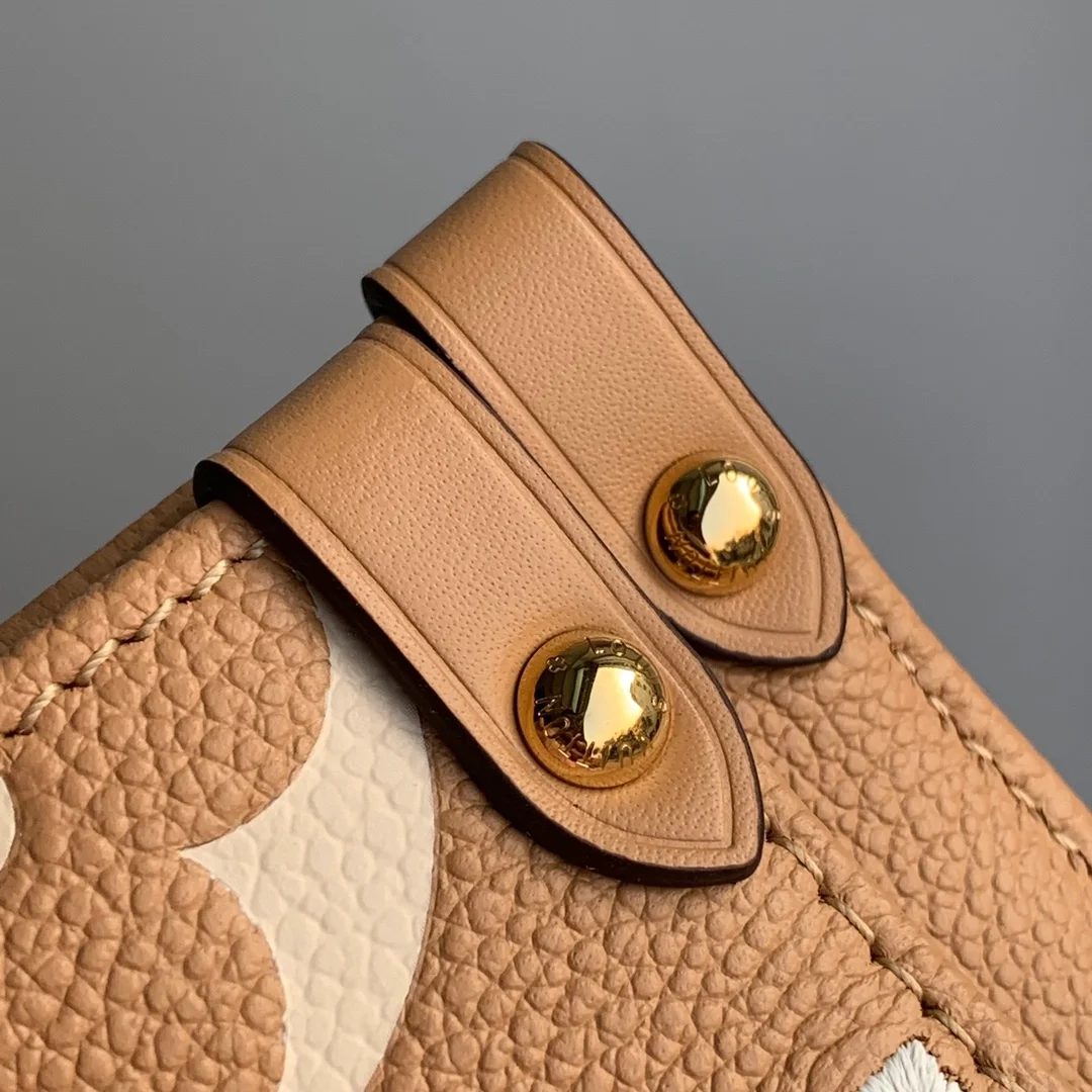 루이비통 온더고 MM M46015