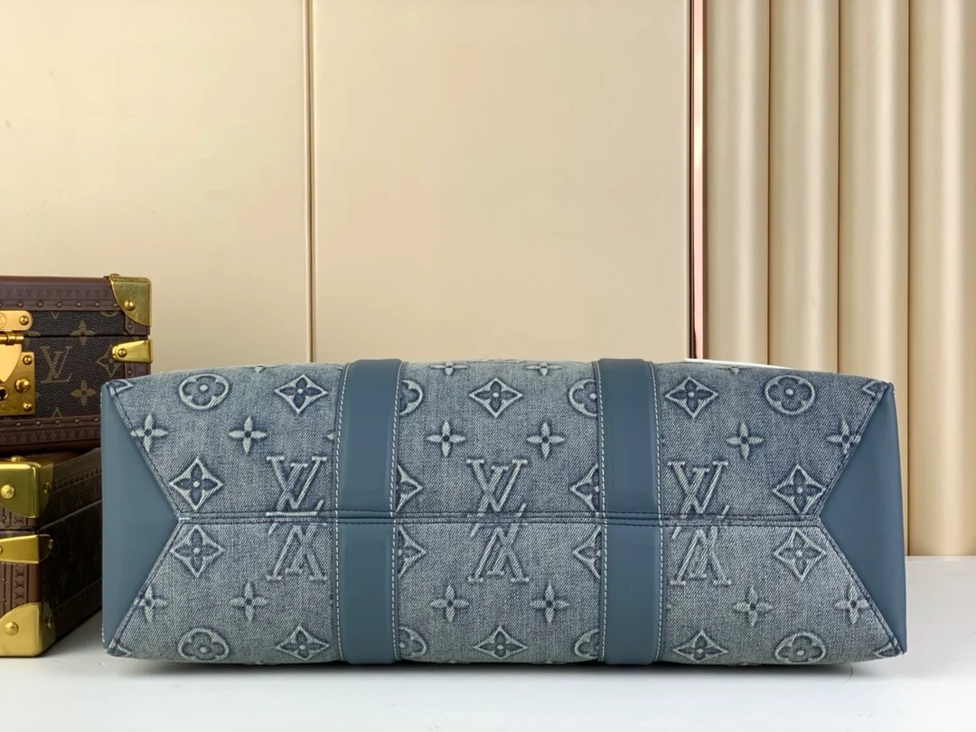 루이비통 위켄드 토트 NM M22537