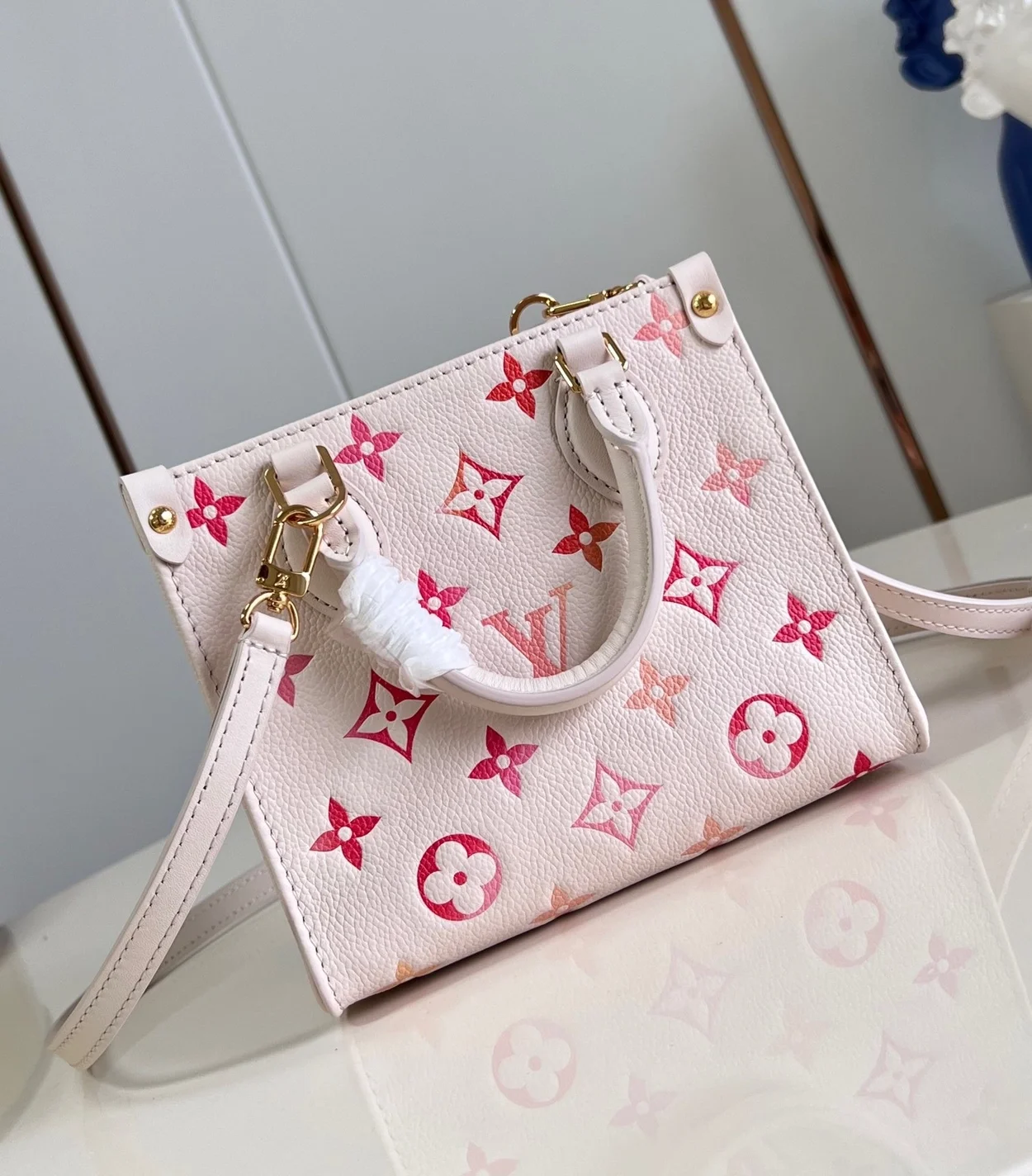 루이비통 온더고 BB M47115